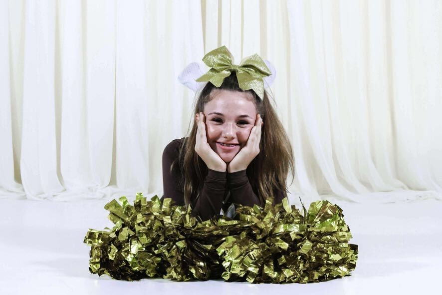 Stonington Bears cheer photo 9