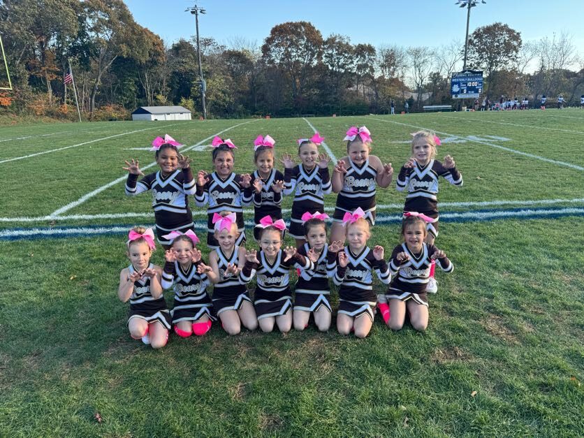 Stonington Bears cheer photo 17