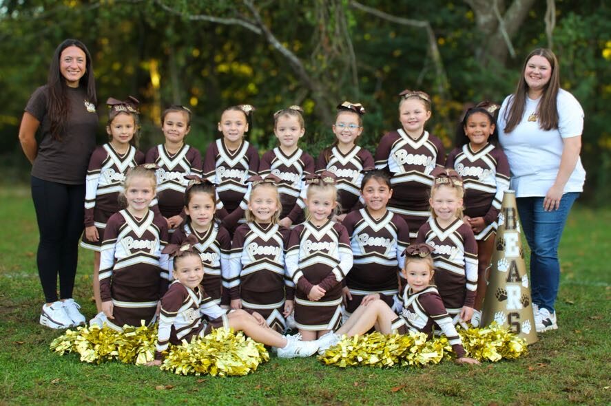 Stonington Bears cheer photo 18