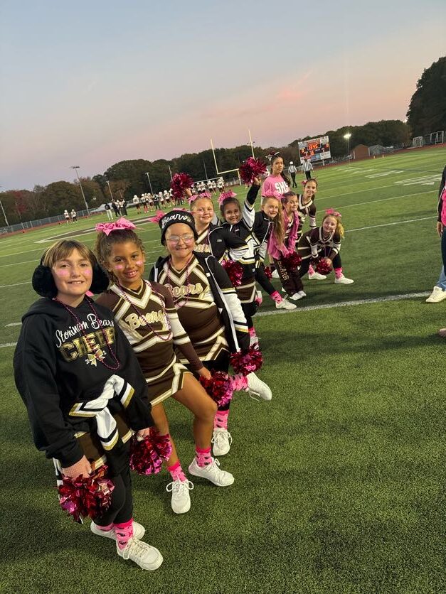 Stonington Bears cheer photo 31