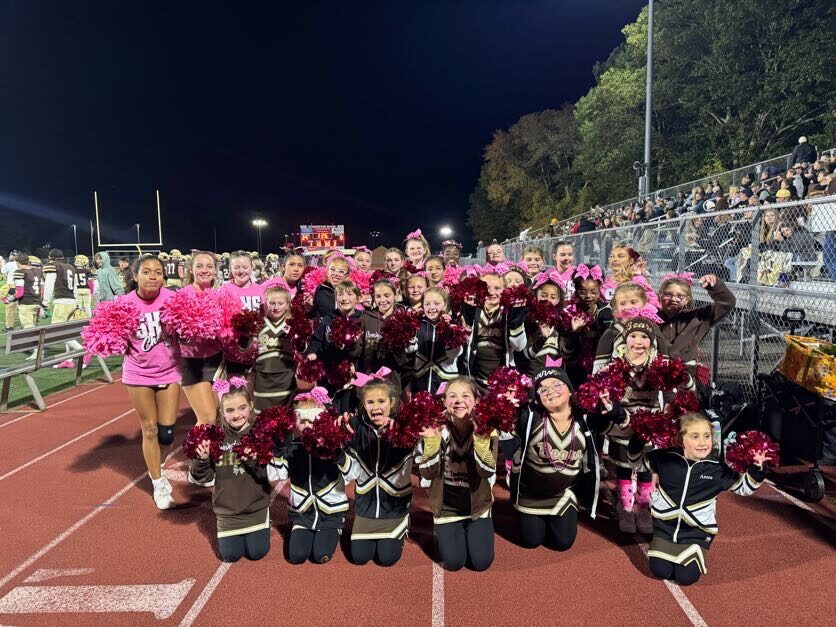 Stonington Bears cheer photo 32