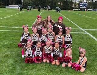 Stonington Bears cheer photo 33